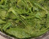 Une image de l'étape 4 de Gaspacho de radis et son velouté de fanes.
