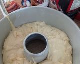 Foto langkah ke 6 dari resep Whipping Cream Pound Cake.