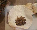 Foto langkah ke 11 dari resep Beef Chimichangas.