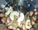 உருளைக்கிழங்கு, குடைமிளகாய் கறி.. ரெசிபி ஸ்டேப் 2 புகைப்படம்