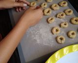 Foto del passaggio 3 della ricetta Taralli al prosecco e origano