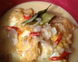 Foto langkah ke 7 dari resep Telur Ceplok Kuah Santan 🍳🥥🌶.