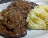 Foto del paso 12 de la receta: Bife de hígado encebollado con guarnición de puré de papas
