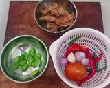 Foto langkah ke 1 dari resep # 160 : Cumi Asin Pete Tumis Pedas.