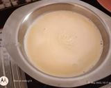 A picture of step 2 of Mango with custard ice cream or Miloni custard ice cream ke sang.