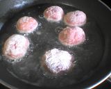 Foto del paso 6 de la receta: Albóndigas de pollo y pavo en salsa de tomate casera