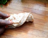 A picture of step 1 of Egg kothu chapati.