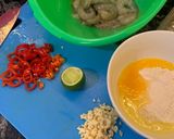 Foto langkah ke 1 dari resep 🍤 Udang Tepung Cabe Garam.