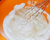 Foto langkah ke 4 dari resep Banana Chiffon Cake.