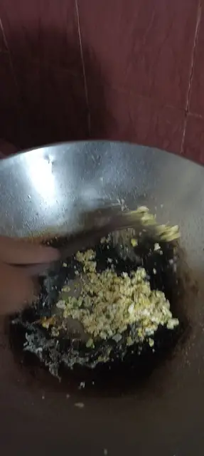 Langkah-langkah untuk membuat Resep Nasi goreng mawut Magelangan