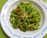 Foto langkah ke 2 dari resep Oseng labu siam.