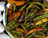 फ्रेंच बींस आलू मसाला फ्राई (french beans aloo masala fry recipe in Hindi) रेसिपी चरण 5 फोटो