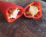 Foto del paso 5 de la receta: Pimientos morrones rellenos de tortilla
