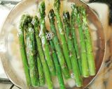 Foto del paso 2 de la receta: Crema de espárragos con nuez de la India