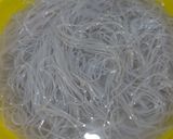 Hình bước làm 2 của món Bún gạo lứt xào chay