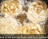 A picture of step 12 of Rice Flour Khasta Namkeen.