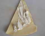 A picture of step 2 of Ham and cheese crossiant.
