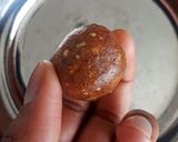 Une image de l'étape 4 de Energy balls à la cardamome.