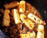 Une image de l'étape 3 de Quenelles sauce forestière en cocotte Magimix.