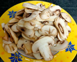 Foto del paso 3 de la receta: Champiñones con verduras 🍄🍅🧅🌶️🫑🧄🍆🥕