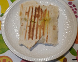 Foto del paso 3 de la receta: Sándwich de tortita con queso, jamón y brotes de brócoli