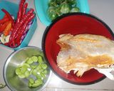 Foto langkah ke 1 dari resep Ikan Asin & terong Balado.