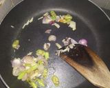Foto langkah ke 3 dari resep Tumis kangkug ayam sehat untuk diet.