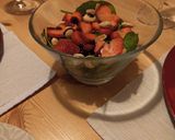 Foto del paso 1 de la receta Ensalada de espinacas con fresas y almendras