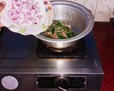 A picture of step 2 of Drumstick Spicy Gravy.
