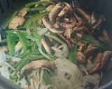 Foto del paso 2 de la receta: Pollo con verduras en freidora de aire