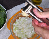 Foto del paso 1 de la receta: Spanakopita pastel griego de espinacas y queso feta