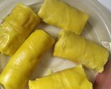Foto langkah ke 6 dari resep *Egg Chicken Roll*.
