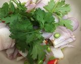 รูปขั้นตอนการทำที่ 9 ของ ข้าวไข่ข้นแฮม & หอมแดงน้ำปลาพริก
