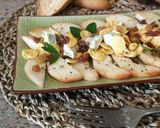 Foto del paso 6 de la receta: Ensalada de pera con gorgonzola