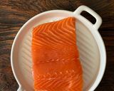 Foto langkah ke 1 dari resep Steik Salmon ‘Rumahan’.