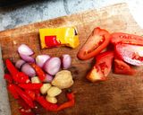 Foto langkah ke 2 dari resep Terong Penyet Sambal Kemiri.