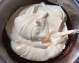 Foto langkah ke 5 dari resep Classic Marble Cake.