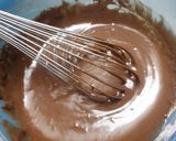 A picture of step 4 of Mini Oreo chocolate cupcakes.
