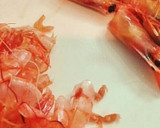 Foto del paso 1 de la receta: Ravioles de wonton rellenos de gambas y calamares