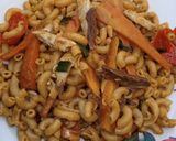 A picture of step 3 of Stir fried Macaroni.
