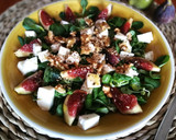 Foto del paso 1 de la receta: Ensalada de canónigos con mozzarella e higos