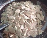 A picture of step 5 of Marie biscuit cold cake.