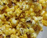 Foto langkah ke 2 dari resep Popcorn caramel.