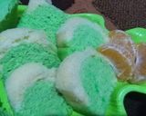 Foto langkah ke 7 dari resep Bolu pandan kukus.