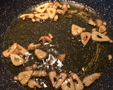 Foto del paso 3 de la receta: Rape con gambitas y compañía