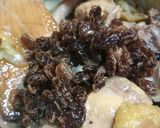Foto del paso 6 de la receta Conejo al cava con uvas pasas y pistachos