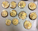 Foto del paso 4 de la receta: Mini pizzas de berenjena