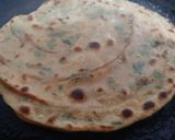 A picture of step 17 of Aloo methi with methi laccha paratha.