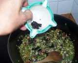Foto del paso 3 de la receta: Espárragos verdes en salsa de trufas negras