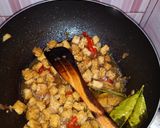 Foto langkah ke 9 dari resep Orek orek tempe kecap basah sederhana.